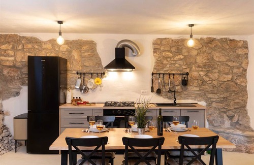 Viskovici Villa | Casa Dorella in peaceful location with a sea view