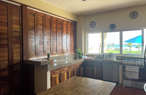 Santa Maria Colotepec Villa | Casa Doris Stylish Ocean Front Villa Resort with Full Service