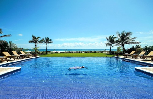 Santa Maria Colotepec Villa | Casa Doris Stylish Ocean Front Villa Resort with Full Service