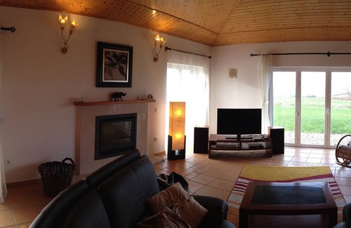 Usseira Villa | Casa dos Pomares beautiful villa w/views own pool gamesroom WiFi garden/orchards