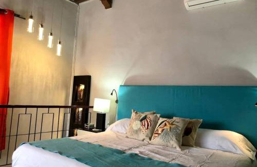 Zona Centro House | Casa El Flamboyán dentro de la ciudad amurallada