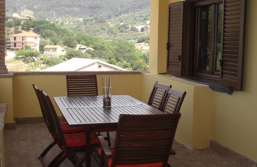Pisciotta Apartment | CASA ELISABETTA/Ap. 1: the beauty of the Mediterranean Sea for your holidays