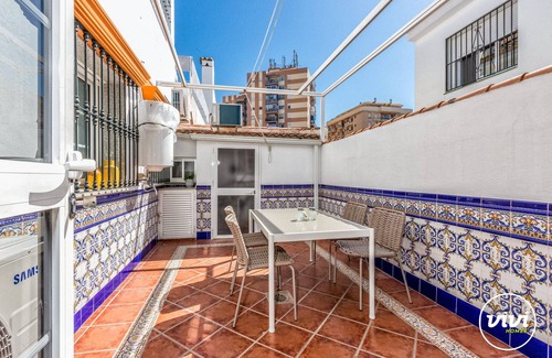 Fuengirola Ski Chalet | Casa Elola | With terrace in Fuengirola