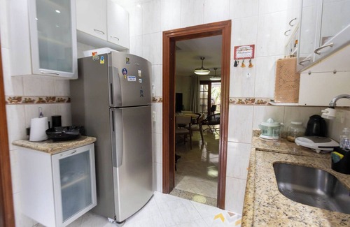 Balneario Guaruja Ski Chalet | Casa em condomínio com piscina, Wi-Fi e garagem
