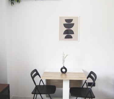 L'Ampolla House | Casa en l'Ampolla, patio y bbq, cerca de la playa, Pet Friendly