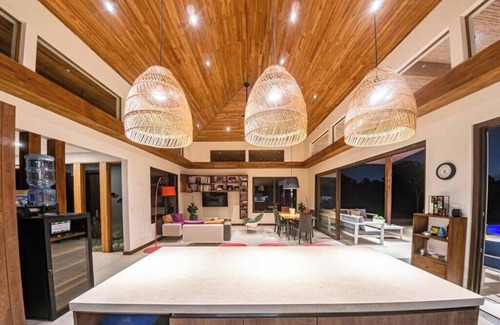 San Pedro Pochutla House | Casa Esperanza Close to the Ocean