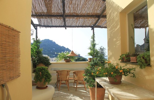Capri Apartment | CASA FARACE, A DIMORA IN PIAZZETTA