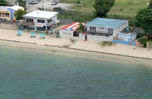 Guanajibo House | CASA FAUSTO BEACHFRONT VILLA