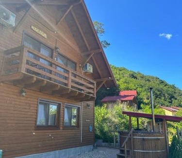 Orastioara de Sus House | Casa Favorit