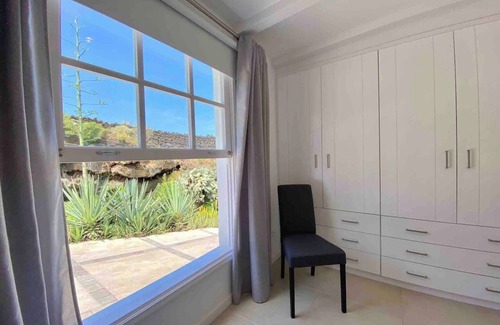 La Orotava House | Casa Fontana, small pool with a view of the sea