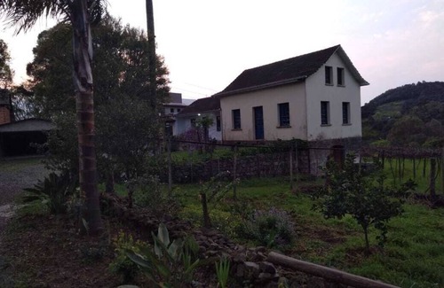 Bento Goncalves House | Casa Foresti, historic, surrounded by nature, for family or group of friends.