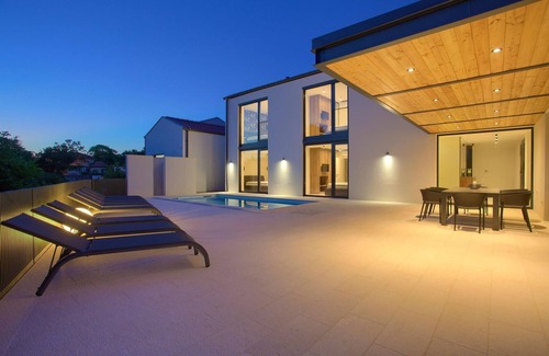 Klimno Villa | Casa Forma with heated pool and luxury of 5 stars