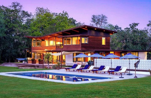 Geyserville House | Casa Gaga, Premier Estate- Pool & Hot tub, Pickle & Bocce Ball, Basketball court