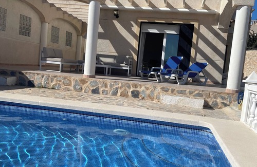 Coveta Fuma Villa | Casa Galesa. Charming 3-bedroom villa with AC and WiFi close to the beach
