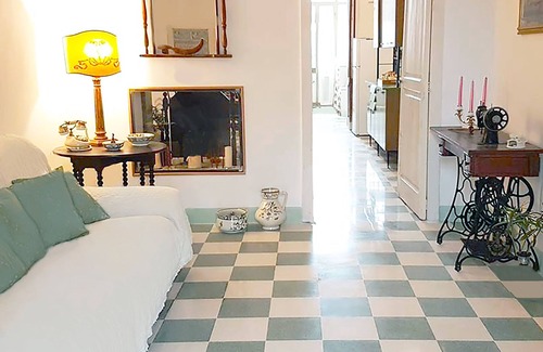 Diso House | Casa Gambo - 4 Bedroom Holiday Home in Marittima