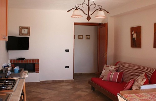 Orosei House | "CASA GIADA SEA VIEW" comfort and familiarity Wi-Fi parking climate