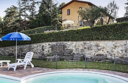 Umbertide House | Casa Gioele E: A welcoming apartment situated in a quiet location, a few minutes from the town center, with Free WI-FI.
