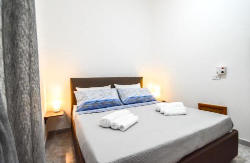 Gioiosa Marea Apartment | Casa Giulia Spiaggia 270 m - Appartamento in centro con Cortile