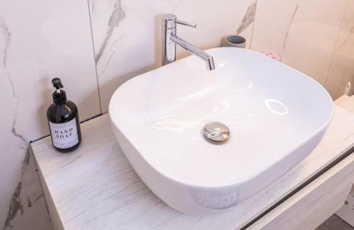 Isernia Apartment | Casa Glow Isernia - privacy, wi-fi, colazione