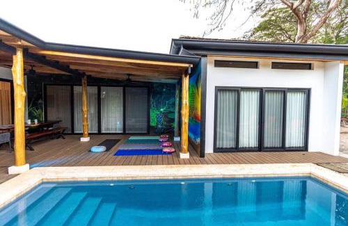 Playa Grande House | Casa Grande Espiritu steps to PG beach 5 BR, 7 beds