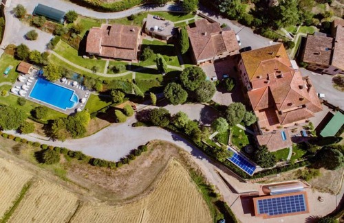 Popoltaio-Schiacciato House | Casa Graziani by Interhome