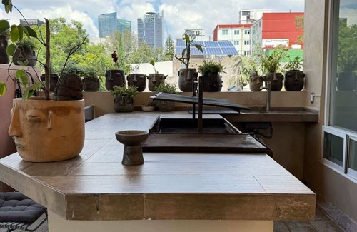 La Condesa Villa | Casa Há · A Soulful 7-Br Home w/Rooftop, Condesa