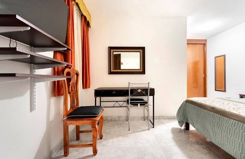 Ciudad Lopez Mateos House | Casa Hogareña con Estacionamiento