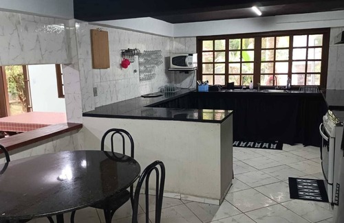 Bexiga House | Casa Ilhabela Wi-fi Grátis com Piscina 10 Pessoas