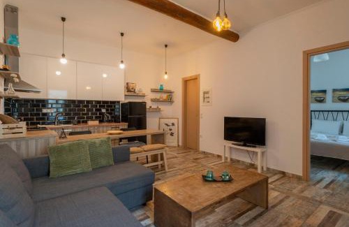 Pylos House | casa in piazza