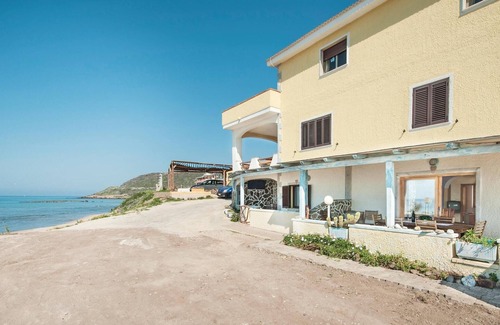 Lu Bagnu Apartment | Casa in Riva al Mare 2
