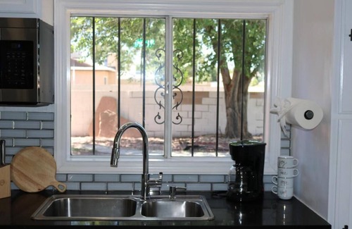 Rancho Oakey House | Casa independiente en el vibrante centro de Las Vegas.
