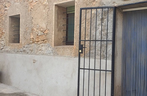 Masriudoms House | Casa Independiente Reformada Recientemente en Pueblo Tranquilo a 4km de la Playa