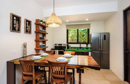Junquillal House | Casa Juliana: Beautifully renovated Villa in Jan '25 with pool steps from beach