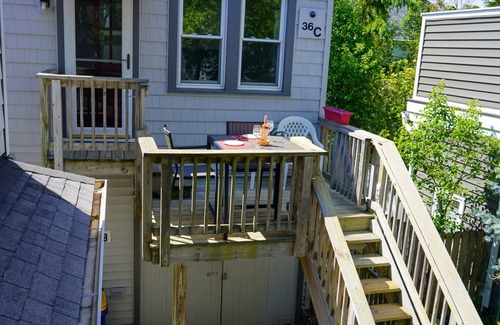 Rehoboth Beach Apartment | Casa Junior | Private Downtown Rehoboth Apartment just 1 block to the beach!