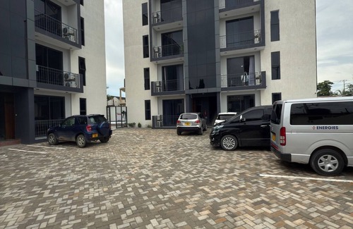 Kijitonyama Apartment | Casa JV Poolhouse 2-Bed Apartment, Dar es Salaam