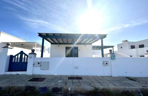 Los Cocoteros House | Casa Kalendra Rofe Tu refugio cerca del mar