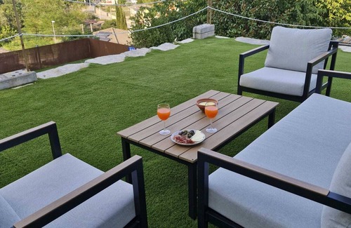 Agora Parc Ski Chalet | Casa Kibo : Salt Water Swimming Pool : 20 min. Beach & Costa Brava