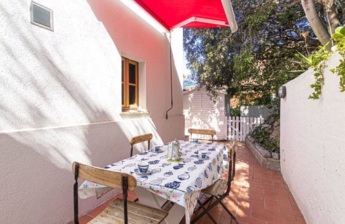 Bonalaccia-Filetto Apartment | Casa La Leccia is an holidays apartment only 5 minutes away from the beach of Marina di Campo and it