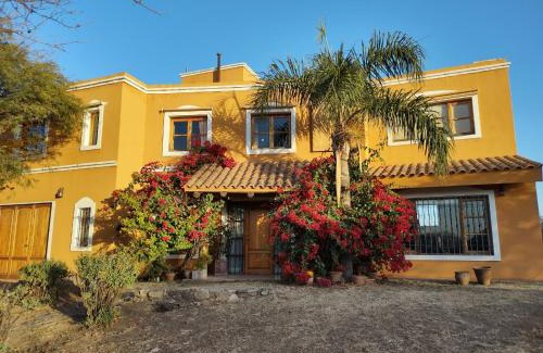 Unquillo House | Casa La Naranja
