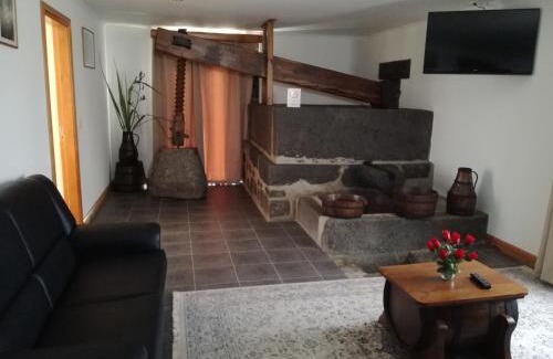 Santa Cruz da Graciosa House | Casa Lagar de Pedra