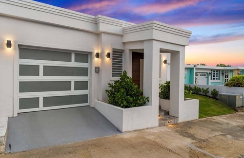 Quebrada Fajardo Villa | Casa Larimar with pool +solar system near beach