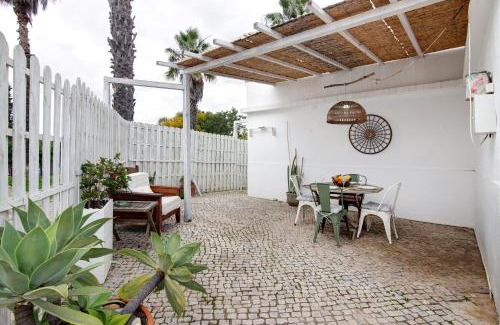 Medronhal House | Casa Lavadeira - Vinhas De Nexe