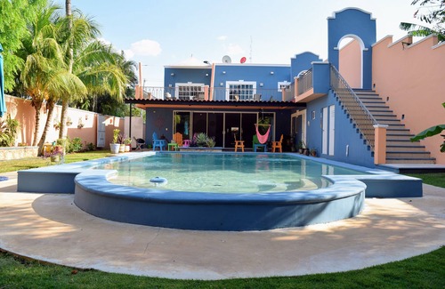 Merida House | Casa Livingston.Bellísimanopen flor plan , large pool, well maintained home