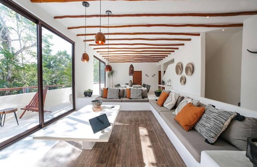 Buenavista House | Casa Lole | Private Pier, Free Kayaks & Paddle