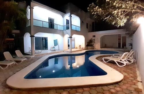 Ejidal Villa | Casa los fundadores 24 7 Security Private Pool Service Included