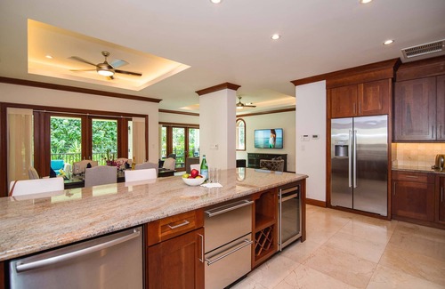George Town House | Casa Luna 4: Gated Luxury Resort Near Seven Mile Beach w/Barefoot Beach, Pool & Heated Spa