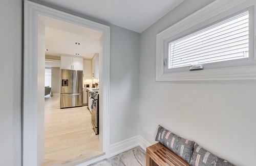 Yonge-Eglinton House | Casa Luxe On Subway Line!