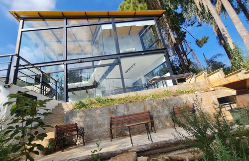 Serra Negra House | Casa Moderna Espetacular - 1km do Centro de Serra Negra