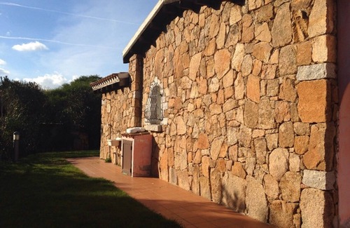 Porto San Paolo House | Casa Magnolia - Portion of a two-family villa with private garden, 6 p. L.