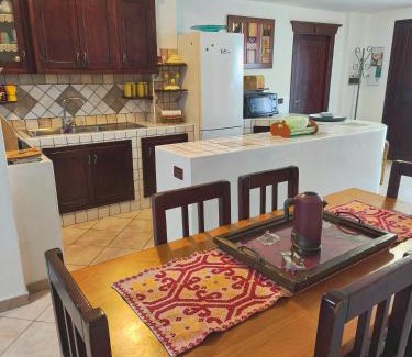Galtelli House | Casa Magnolia